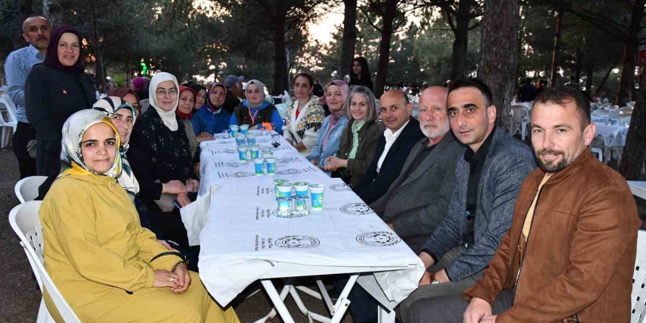 Ak Partililer Altıova’da Piknikte Buluştu