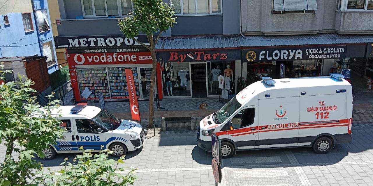 İyi Partili Eski Yönetici Evinde Ölü Bulundu