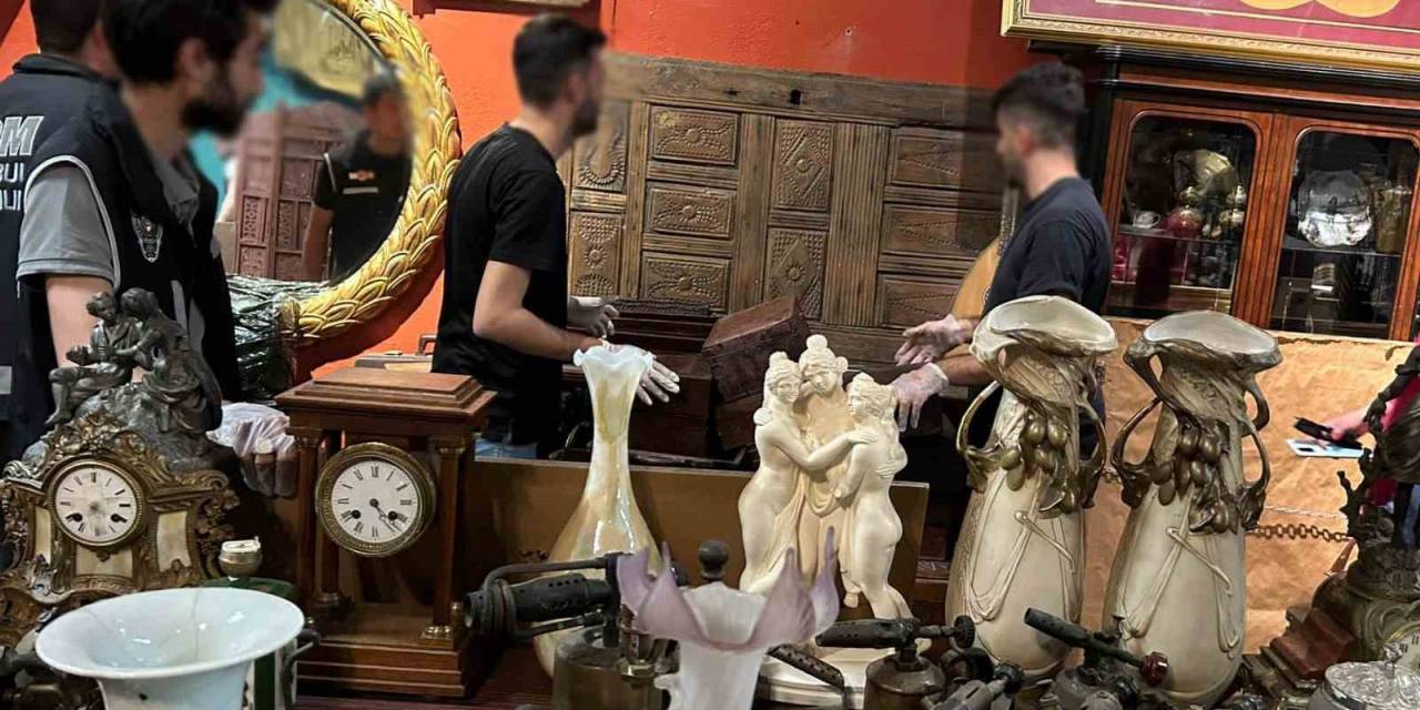 Tarihi Han Ve Köşk Kapılarını Yurtdışına Kaçırmaya Çalıştılar: 3 Gözaltı