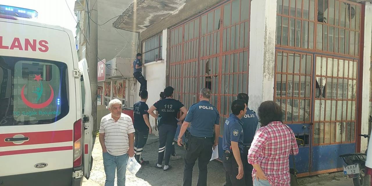 Bursa’da İş Yerinde Baygın Halde Bulundu
