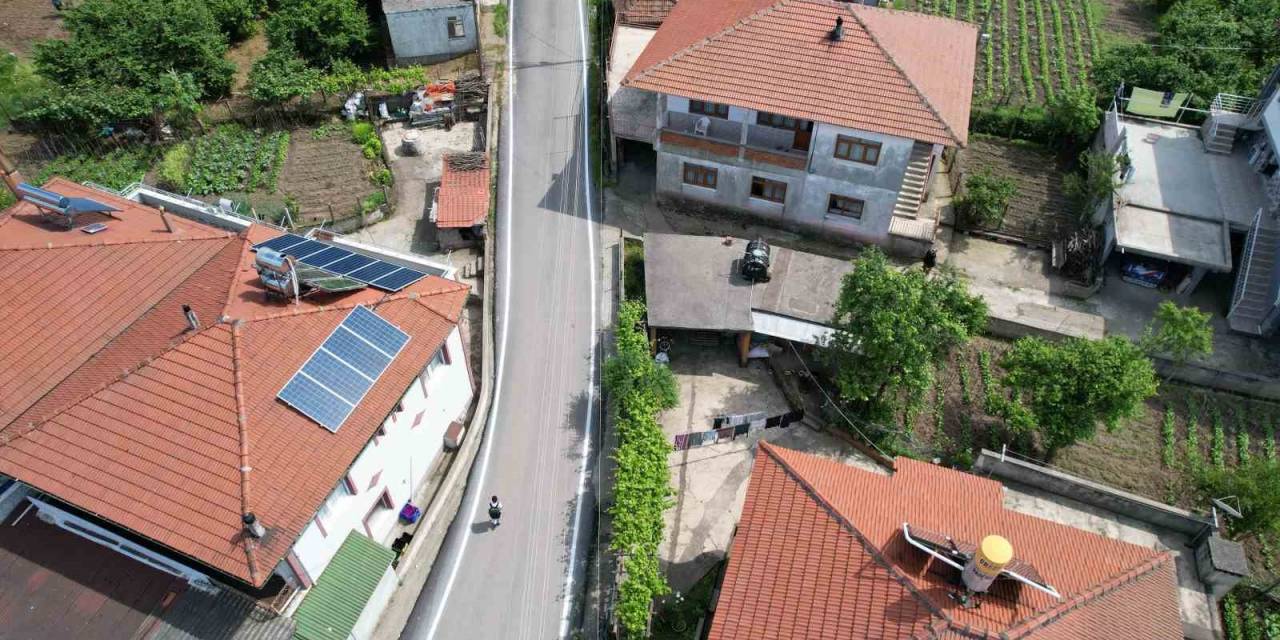 Bu Köydeki Evler Elektrik Santrali Gibi Çalışıyor