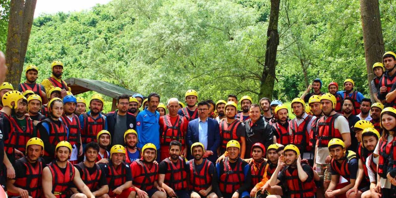 Masa Tenisi İçin Geldiler Rafting Yaptılar