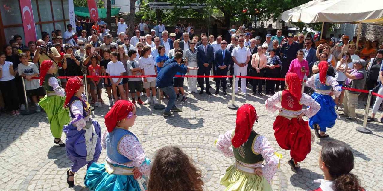 Ayvalık’ta 6. Teferic Şenlikleri Başladı