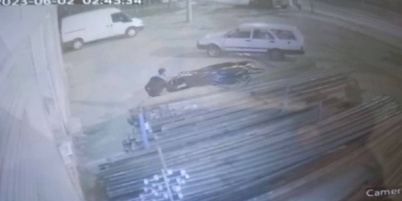 Oyalanır Gibi Yaptı, Bakır Kabloları Çaldı