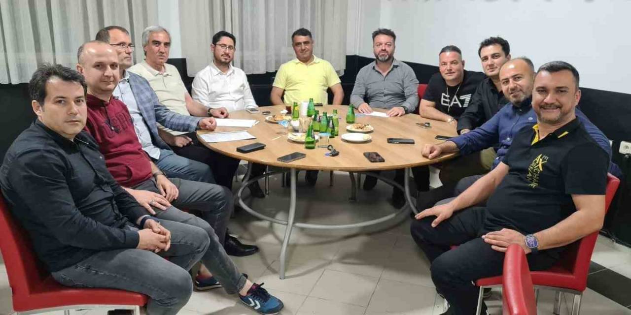 Manisaspor’da Yeni Yönetimin Görev Dağılımı Yapıldı