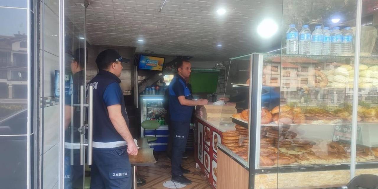 Amasya’da Zabıta Ekiplerinden Marketlerde Etiket Denetimi