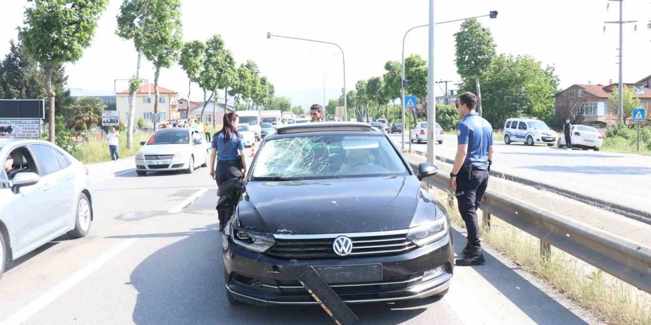 Satışı Yeni Alınan Lüks Otomobil İle 13 Yaşındaki Çocuğa Çarptı