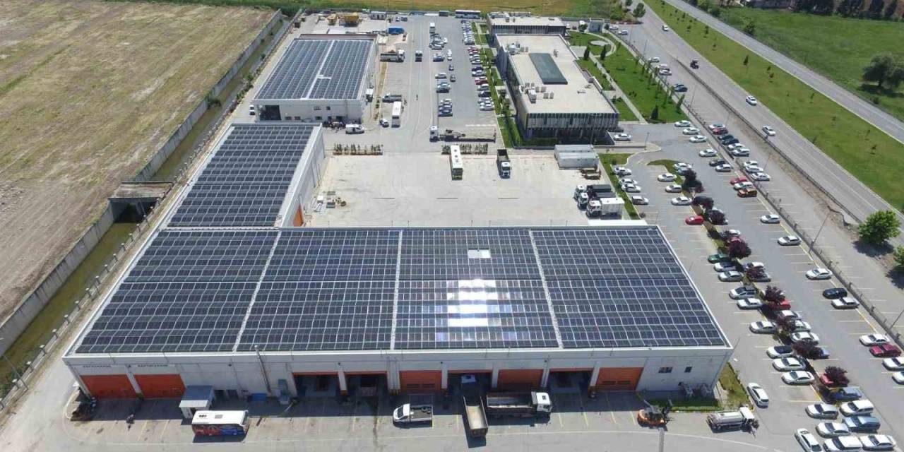Balıkesir Büyükşehir Çatılara Kurduğu Güneş Panelleri İle 6 Milyon Liralık Enerji Üretecek