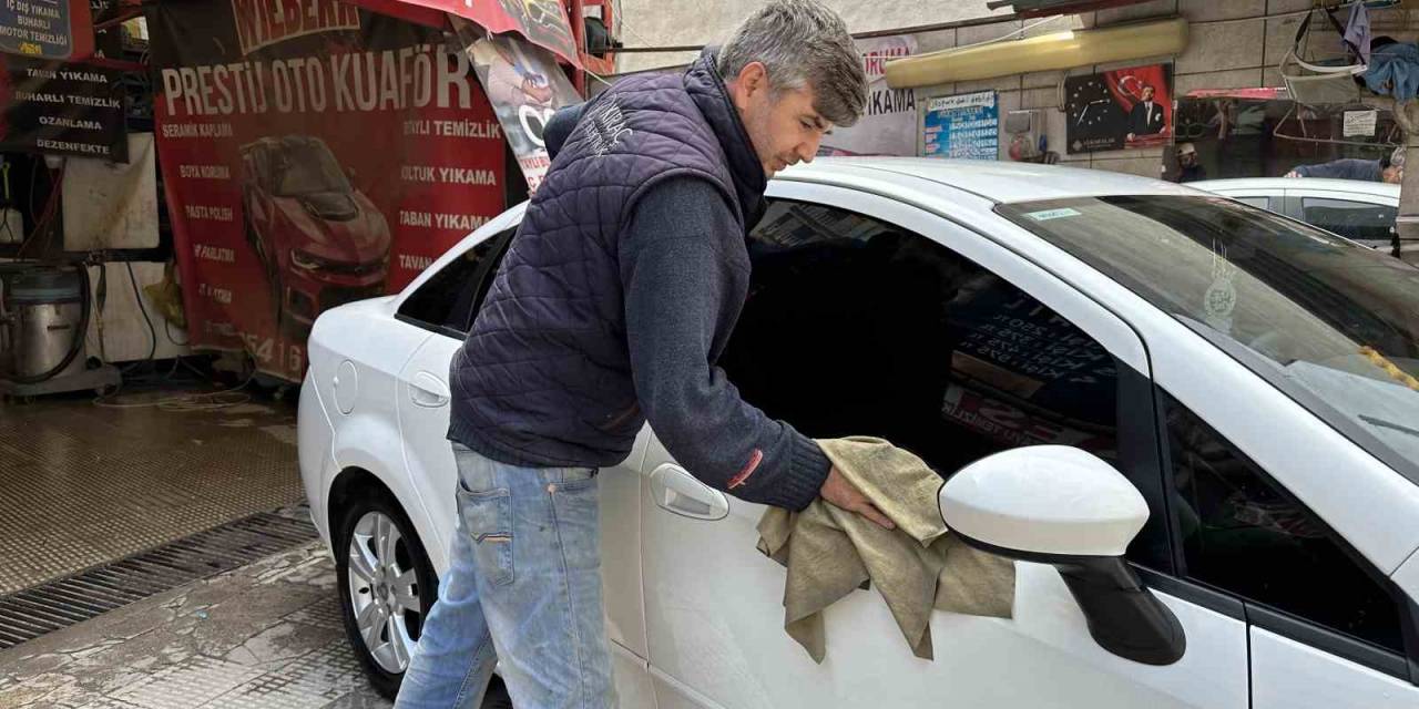 Oto Yıkamacıların Umudu Temmuza Kaldı