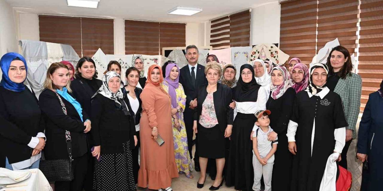 Kadın Eli Kadın Emeği Sergileri Büyük İlgi Görüyor