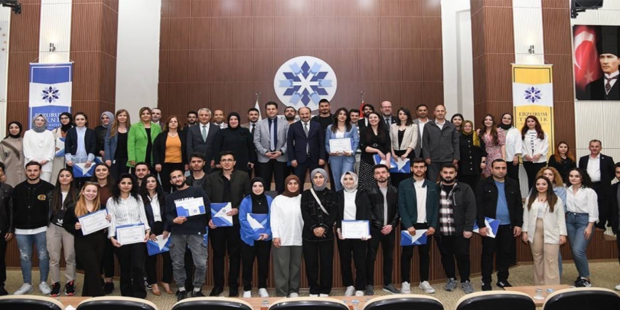 Etü’de Tübitak Desteği Alan Öğrenciler İçin Ödül Töreni Düzenlendi