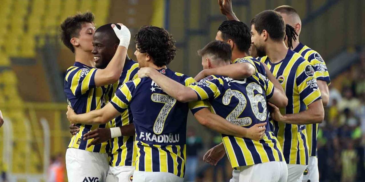 Fenerbahçe Deplasman Serisini Derbide Sürdürmek İstiyor