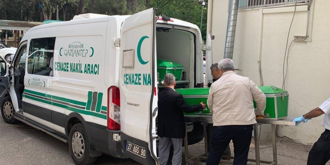 Traktör Kazasında Ölenlerin Cenazeleri Ailelerine Teslim Edildi