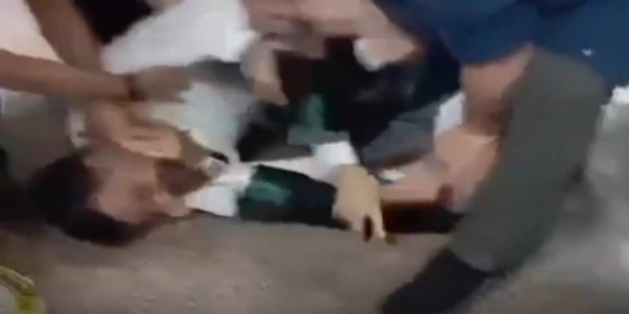 İzmir Adliyesinde Avukatların Kavgası Kamerada
