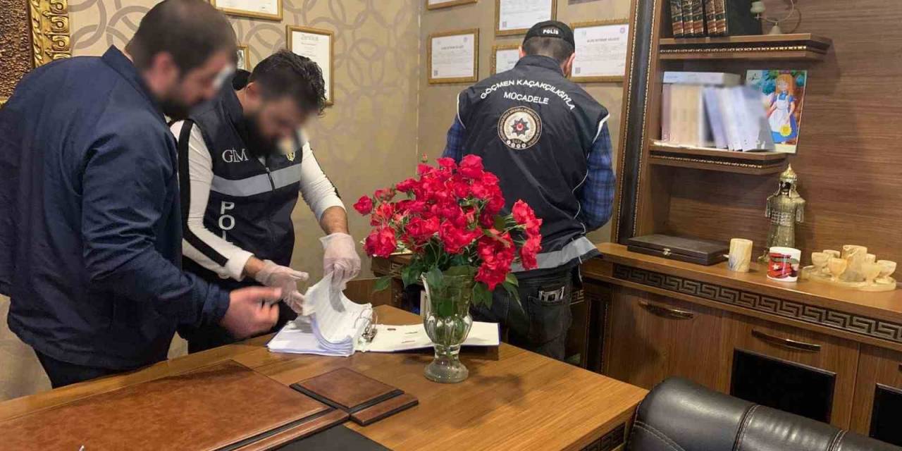 İstanbul’da Sahte Belge Operasyonu: Yabancılara Sahte Belgeyle İzin Düzenlediler
