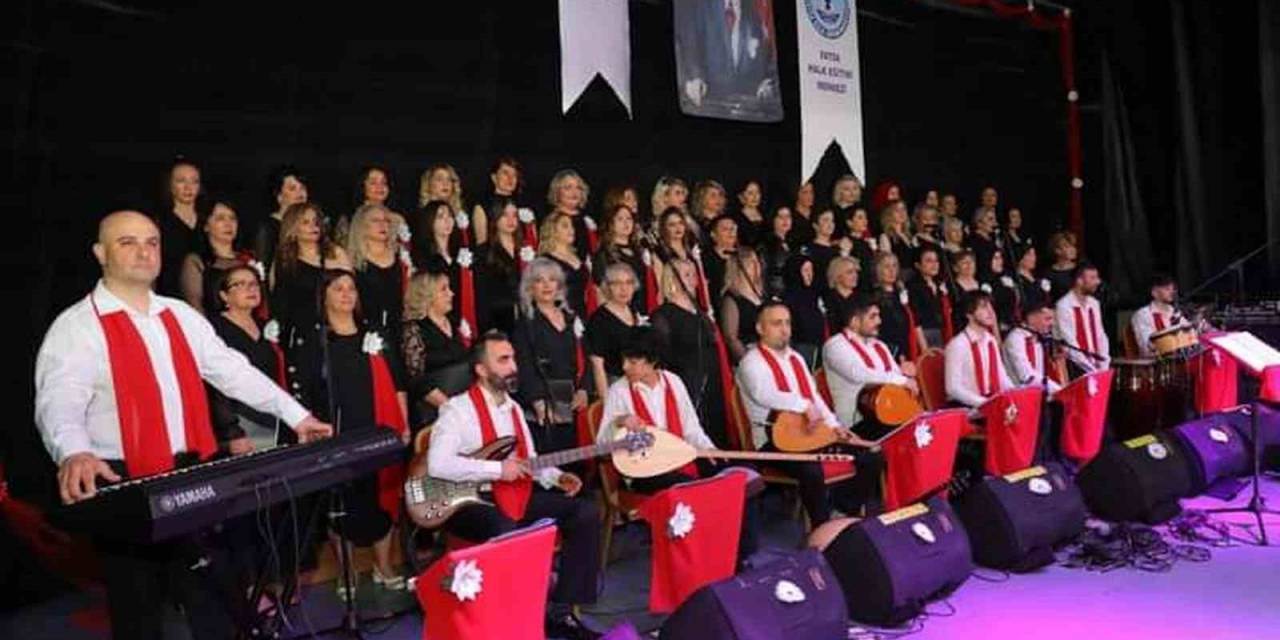 Fatsa’da Kadın Koro Ekibinden Halk Müziği Konseri
