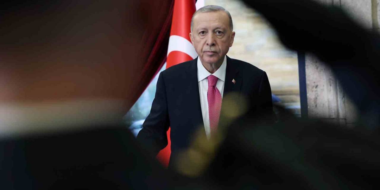 Cumhurbaşkanı Erdoğan, Yemin Töreninin Ardından Anıtkabir’i Ziyaret Etti