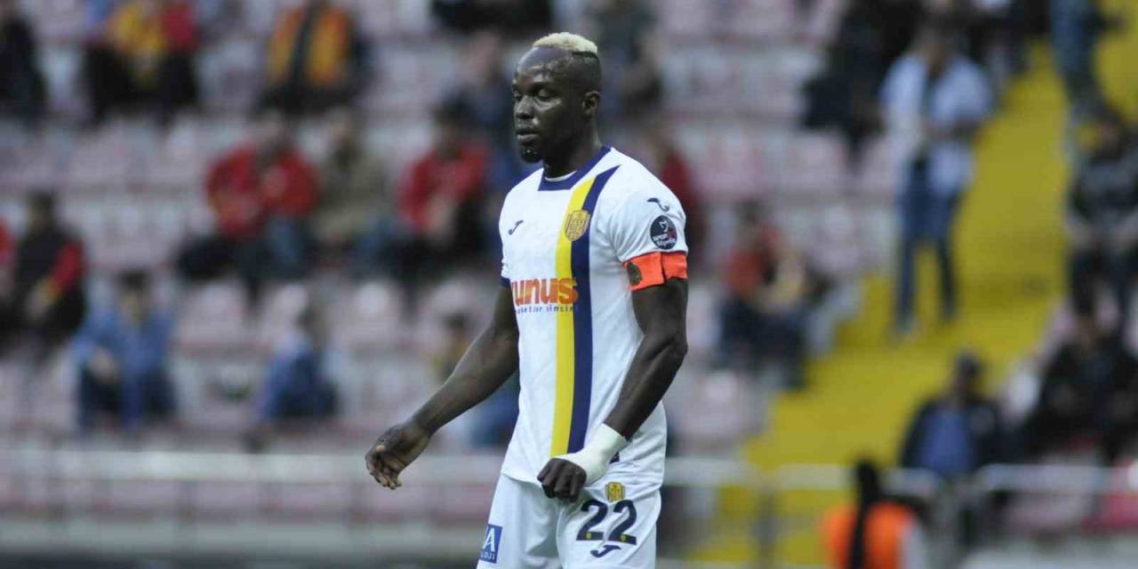 Spor Toto Süper Lig: Kayserispor: 0 - Ankaragücü: 1 (ilk Yarı)