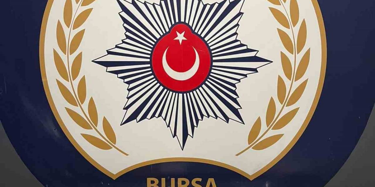 Fuhuşa Sürükledikleri Genç Kızların Kataloğunu Basıp Pazarlamışlar