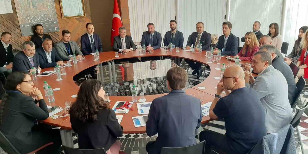 Fransa Ve İspanya’da “izmir” Rüzgarı