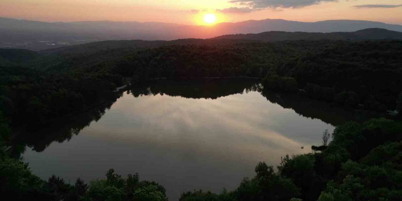 Manzarası Ve Doğal Güzelliğiyle Kendine Hayran Bırakan Korugöl, Ziyaretçilerini Bekliyor