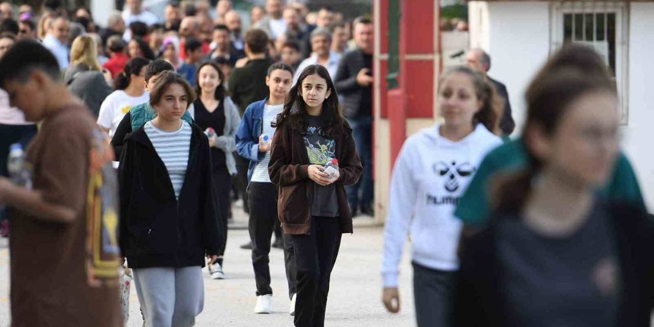 Lgs Kapsamındaki Merkezi Sınav Başladı