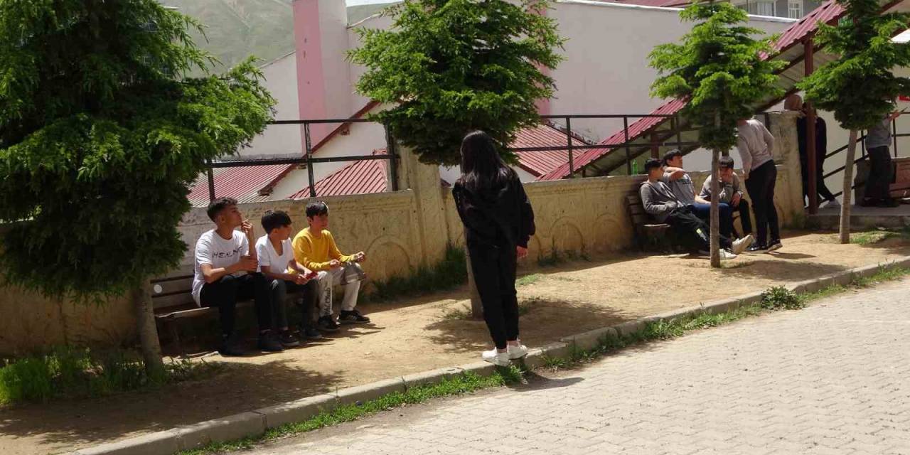 Bitlis’te 7 Bin 66 Öğrenci Lgs İçin Ter Döktü