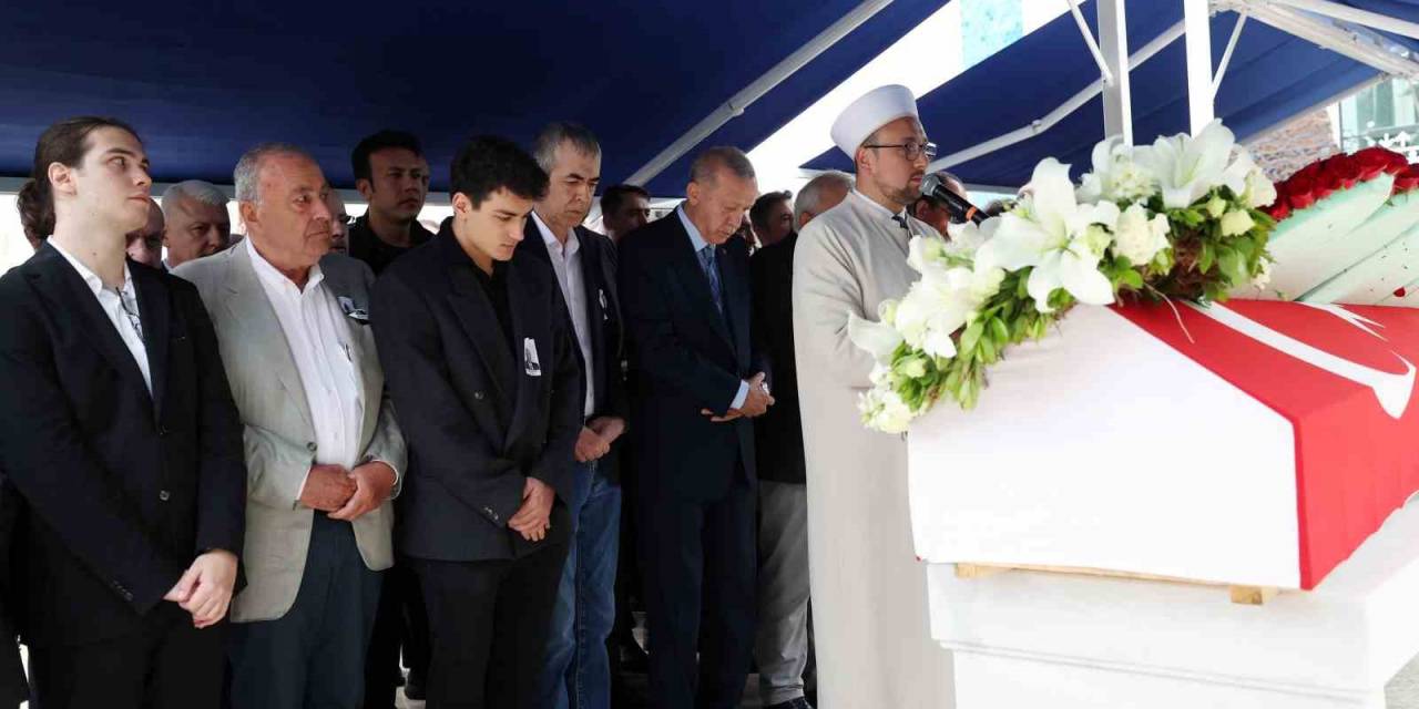 Usta Gazeteci Mehmet Barlas Son Yolcuğuna Uğurlandı