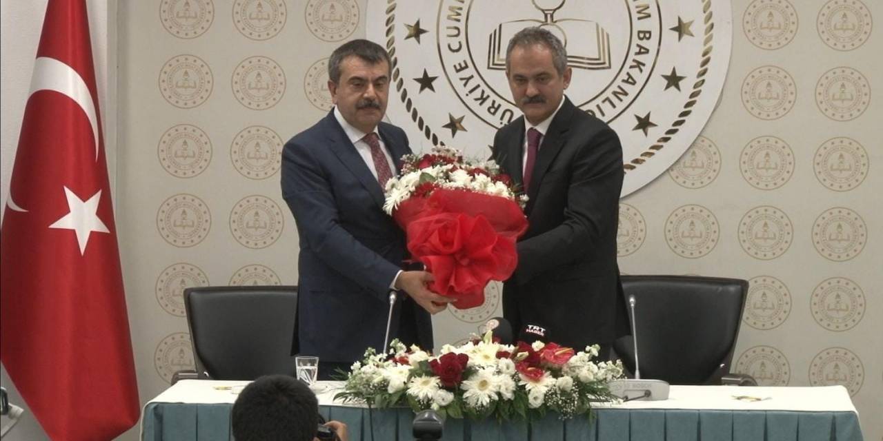 Milli Eğitim Bakanlığında Devir Teslim Töreni