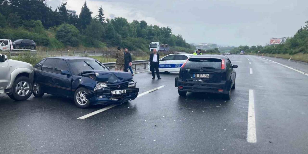 Düzce Tem’de 14 Araç Birbirine Girdi: 6 Yaralı