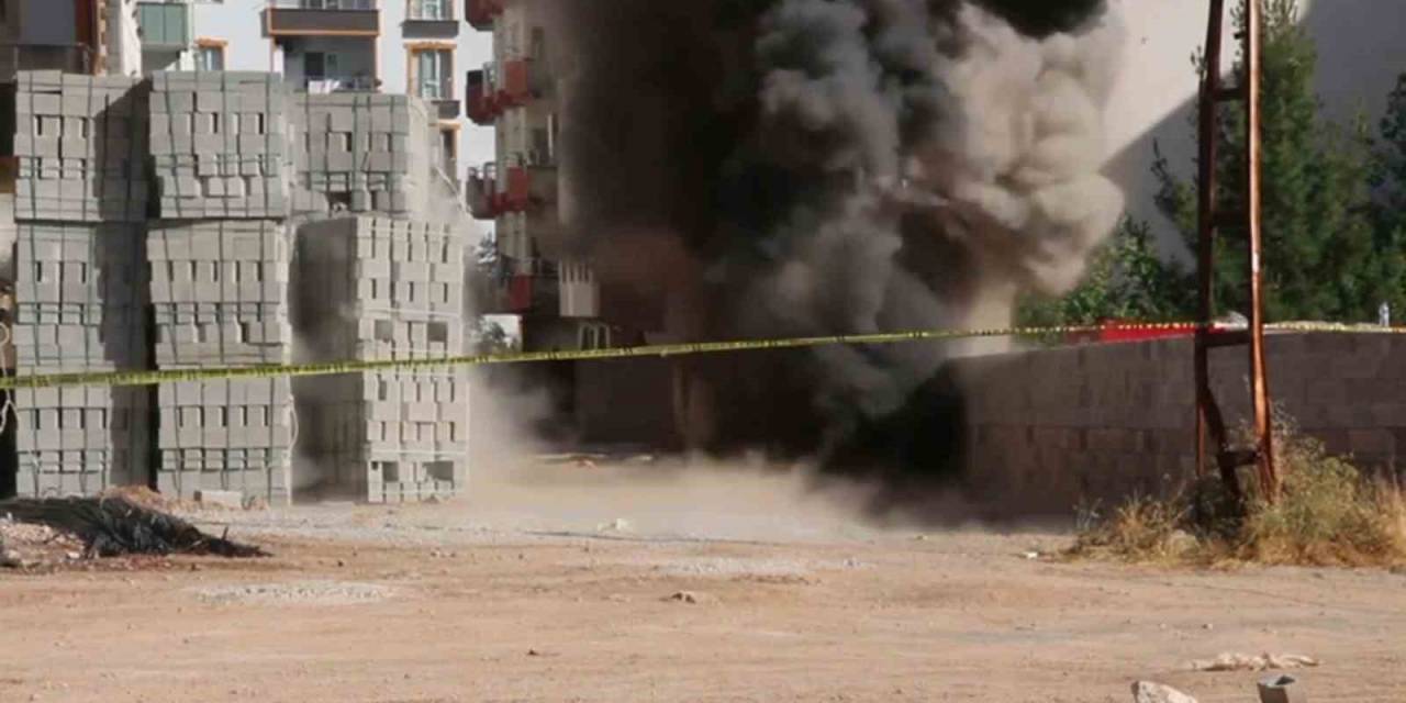 İnşaat İçin Kazı Yapan İşçiler Havan Mermisi Buldu