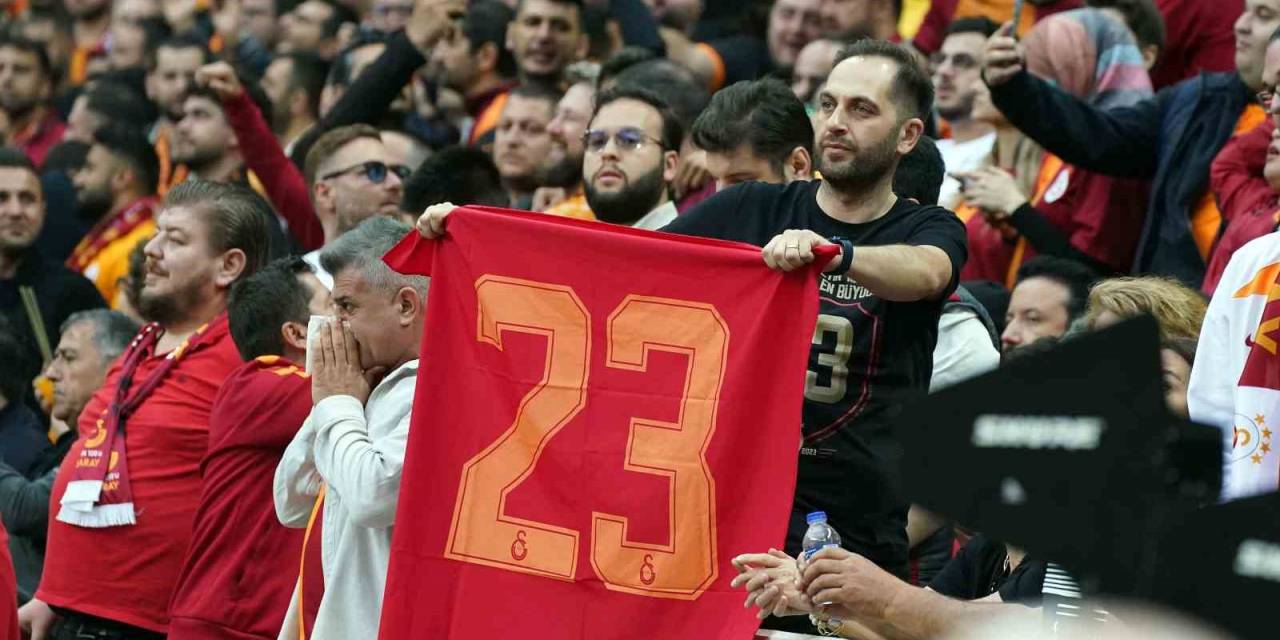 Galatasaray - Fenerbahçe Derbisini 51 Bin 5 Taraftar İzledi