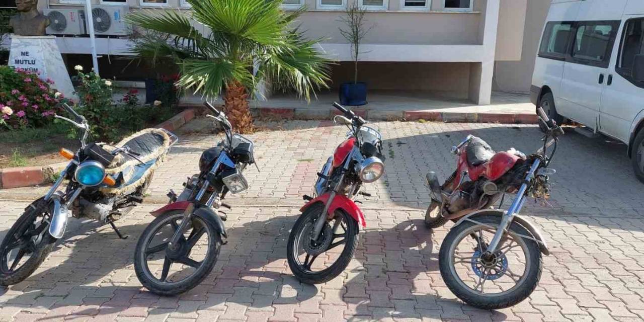 Jandarma 7 Şahsı Yakaladı, Silah Ve Şaseleri Silinmiş Motosikletler Ele Geçirildi
