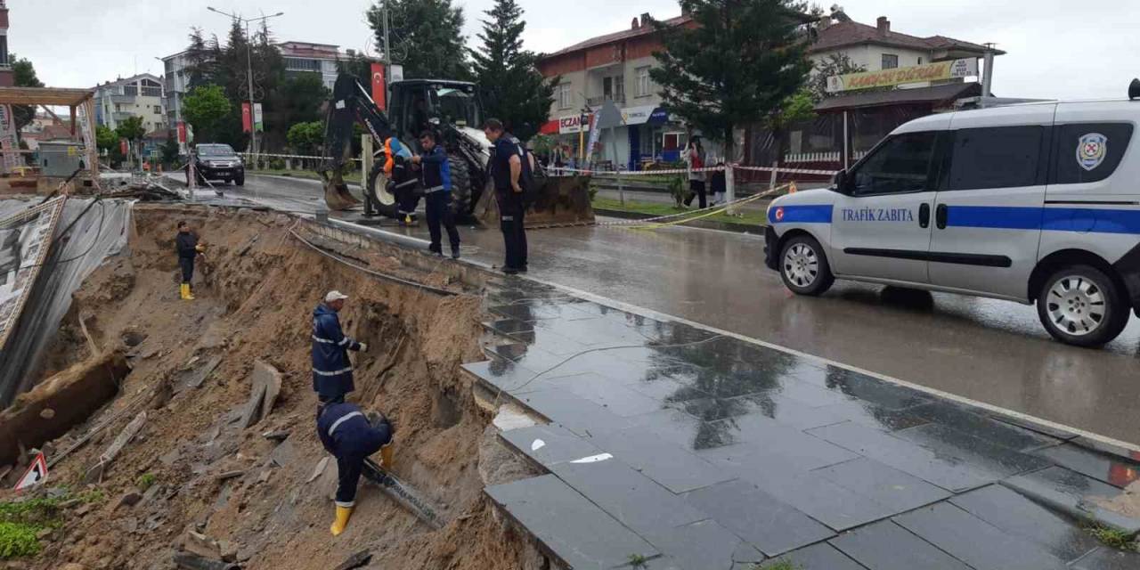 Kavak Yağmura Teslim