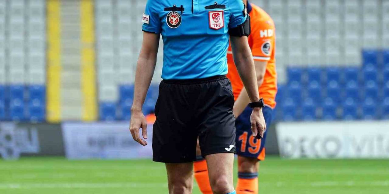 Sivasspor-kayserispor Maçını Burak Pakkan Yönetecek