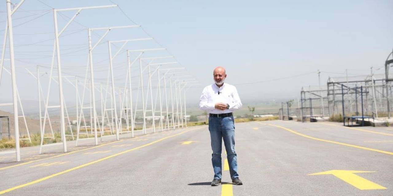 Başkan Çolakbayrakdar, Modern Kurban Kesim Ve Satış Yerini İnceledi
