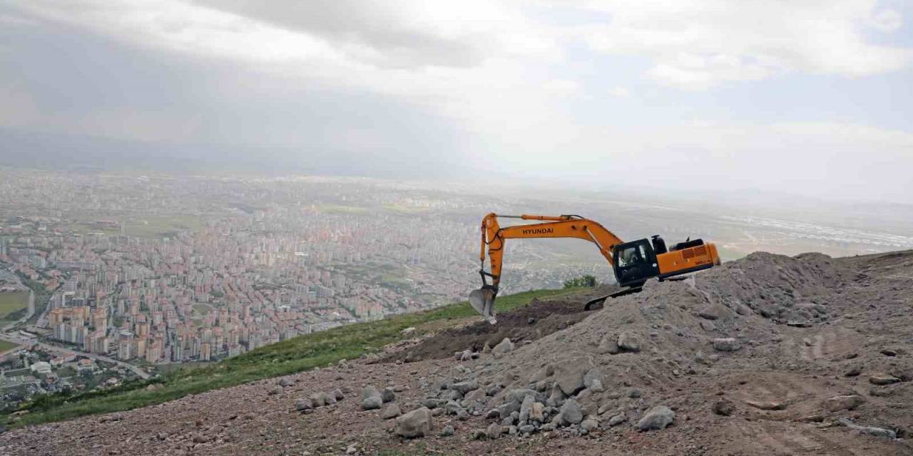 Ali Dağı Kalkış Pisti Yenileniyor