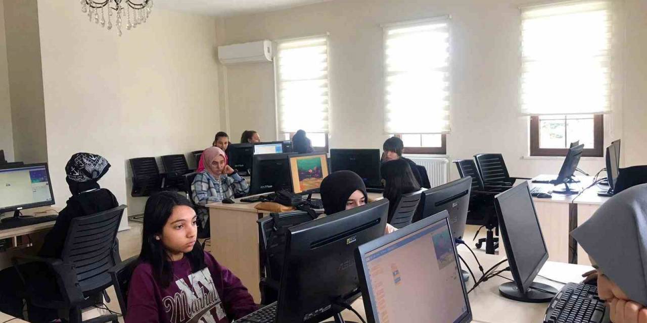 Genç Komek Yaz Okulunda Kayıt Heyecanı Başlıyor