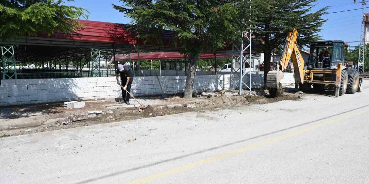 Canlı Hayvan Pazarı Kurban Bayramına Hazır Hale Getiriliyor