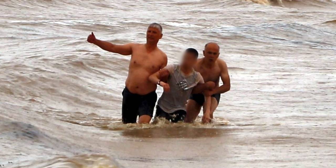Karadeniz’de Can Pazarı: İskeleden Denize Düşen 16 Yaşındaki Çocuk Sağ Kurtarıldı