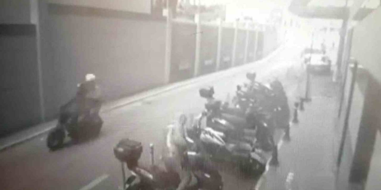 Oto Hırsızlık Polislerinden Motor Hırsızı Tamirciye Baskın