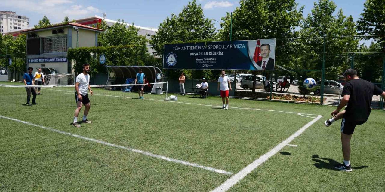 Öğretmenler Spor Yaparak Eğlendi