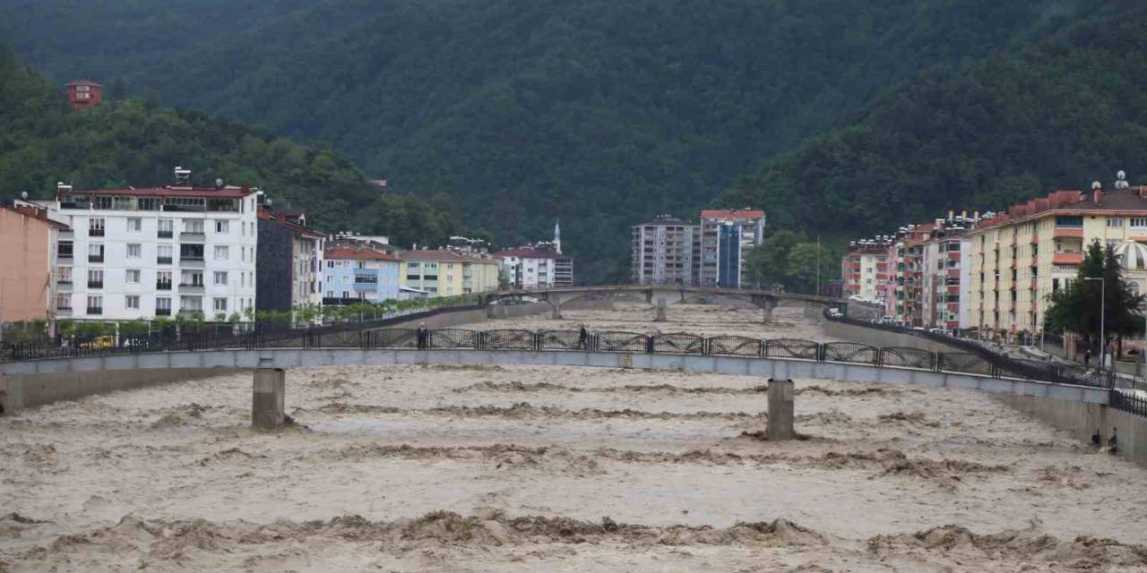 Bozkurt Kaymakamı Murat Atıcı: "bozkurt Şiddetli Sağanağı Problemsiz Atlattı"