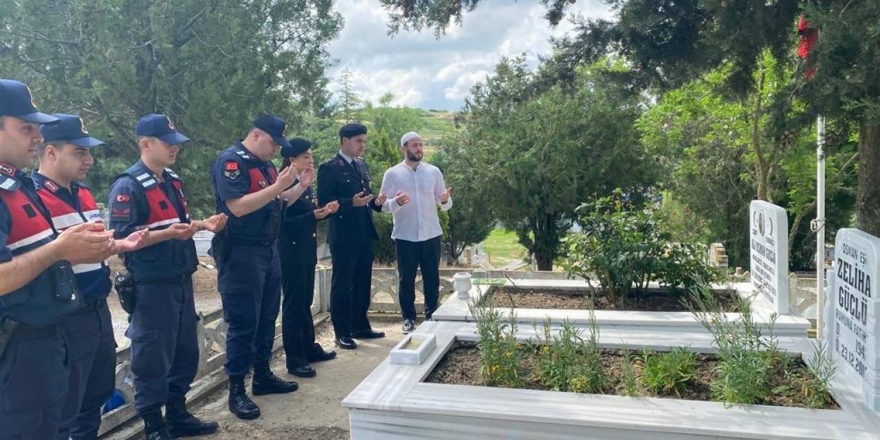 Kırklareli Jandarması Şehitleri Unutmuyor
