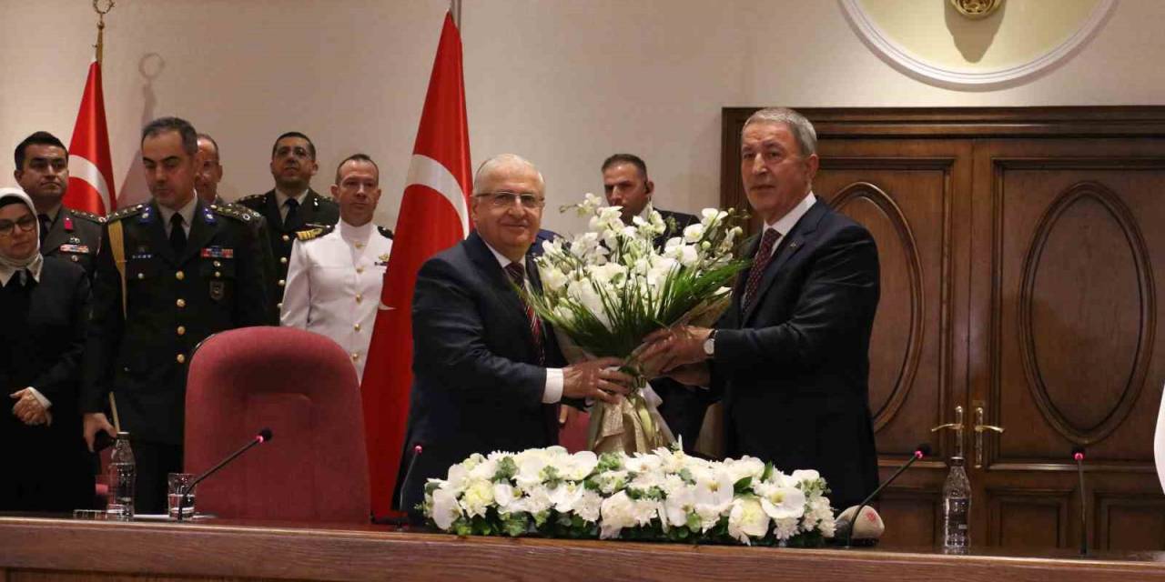 Milli Savunma Bakanlığında Devir Teslim Töreni