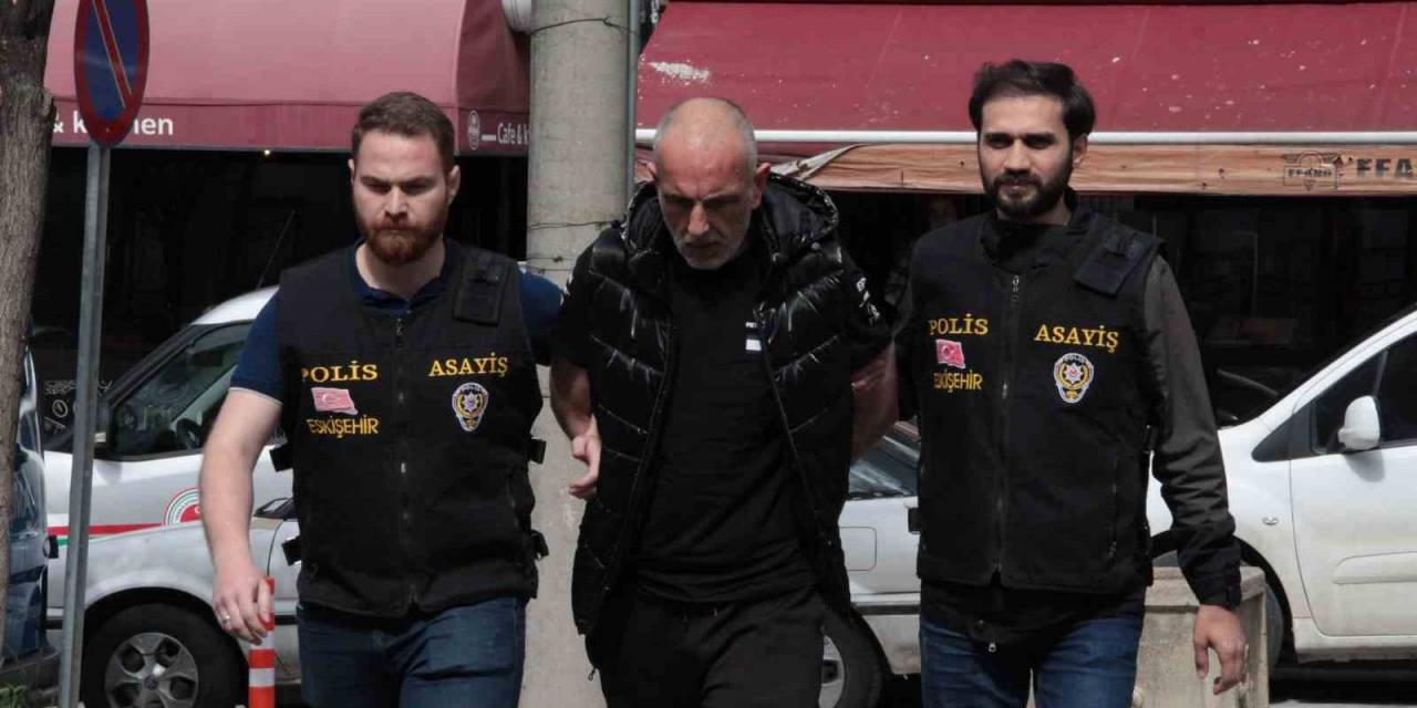 Eskişehir’de Tartıştığı Arkadaşını Öldüren Şahıs Tutuklandı