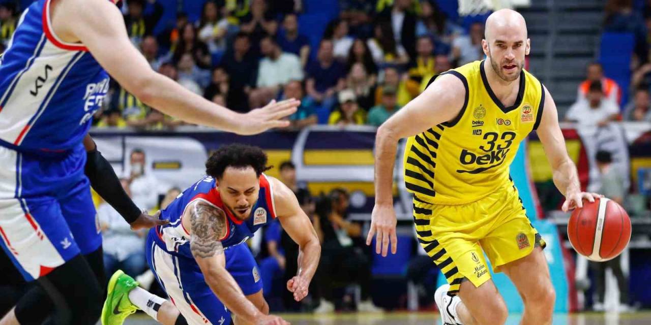 Basketbol Süper Ligi: Fenerbahçe Beko: 90 - A.efes: 92
