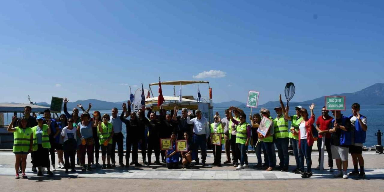 Köyceğiz’de Göl Temizliği Etkinliği Yapıldı