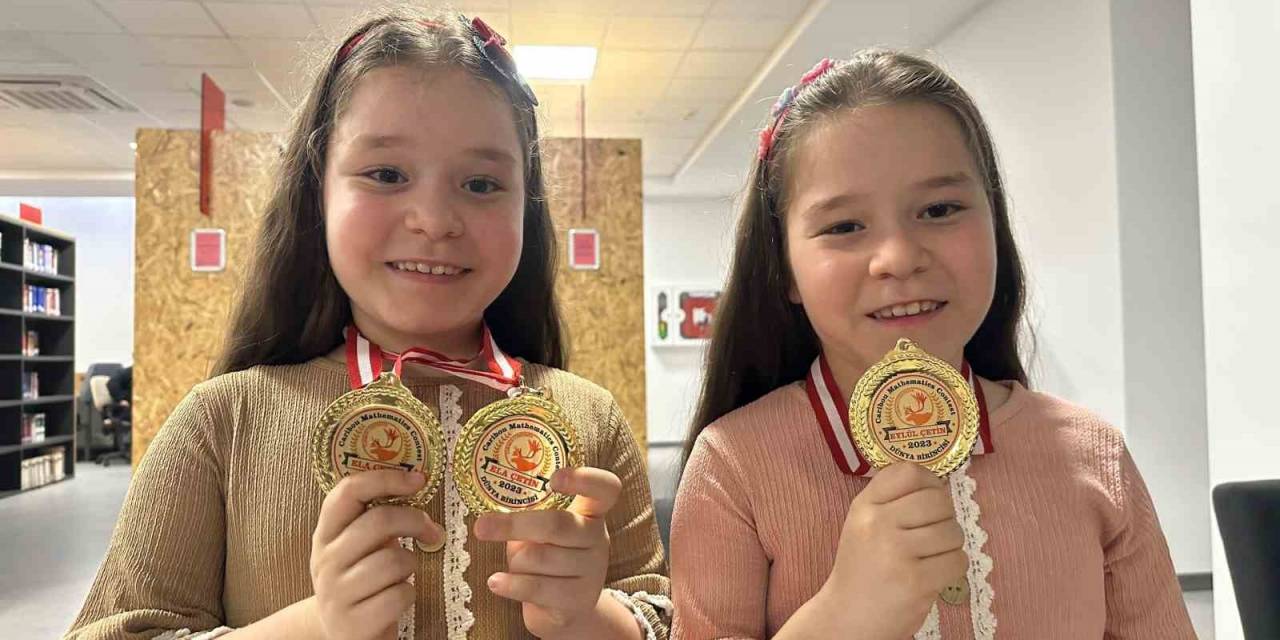 Matematikte Dünya Şampiyonu 8 Yaşındaki İkizler Üst Üste Rekor Kırdı