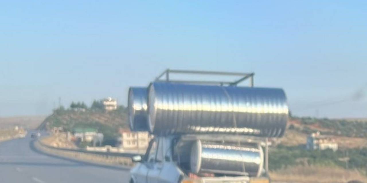 Nakliye Kamyonu Gibi Otomobil